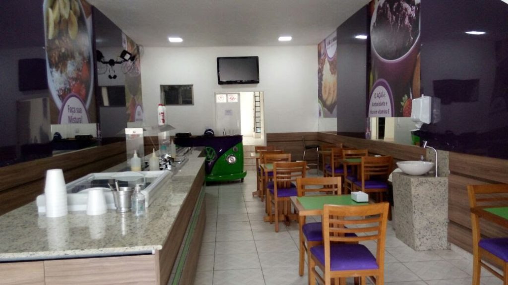 Sabor Kombi inova oferece aos amantes A  ai uma loja modelo
