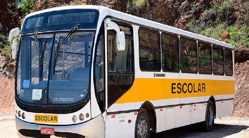 Resultado de imagem para transporte escolar