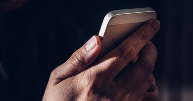 Começa o bloqueio de celulares irregulares Começa o bloqueio de celulares irregulares