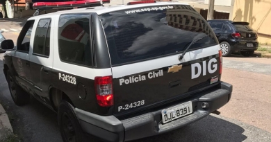 Ladrões atiram em casal para roubar moto Ladrões atiram em casal para roubar moto