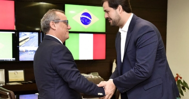 Alunos da rede municipal podem aprender Italiano Alunos da rede municipal podem aprender Italiano