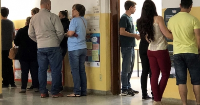 Patrões e empregados devem fazer acordo para o dia 28 Patrões e empregados devem fazer acordo para o dia 28