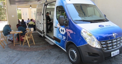 Jundiaí recebe a van da Carteira Profissional Jundiaí recebe a van da Carteira Profissional
