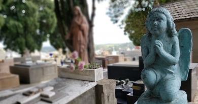 Sábado é o último dia para regularizar venda de sepulturas entre terceiros Sábado é o último dia para regularizar venda de sepulturas entre terceiros