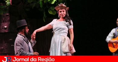 Alunos de Itupeva vão ver peça de teatro Alunos de Itupeva vão ver peça de teatro